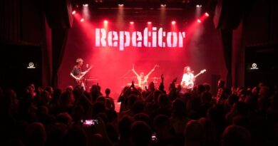 Repetitor nastupa u Regeneratoru u Zaboku foto Marin Šoštarić